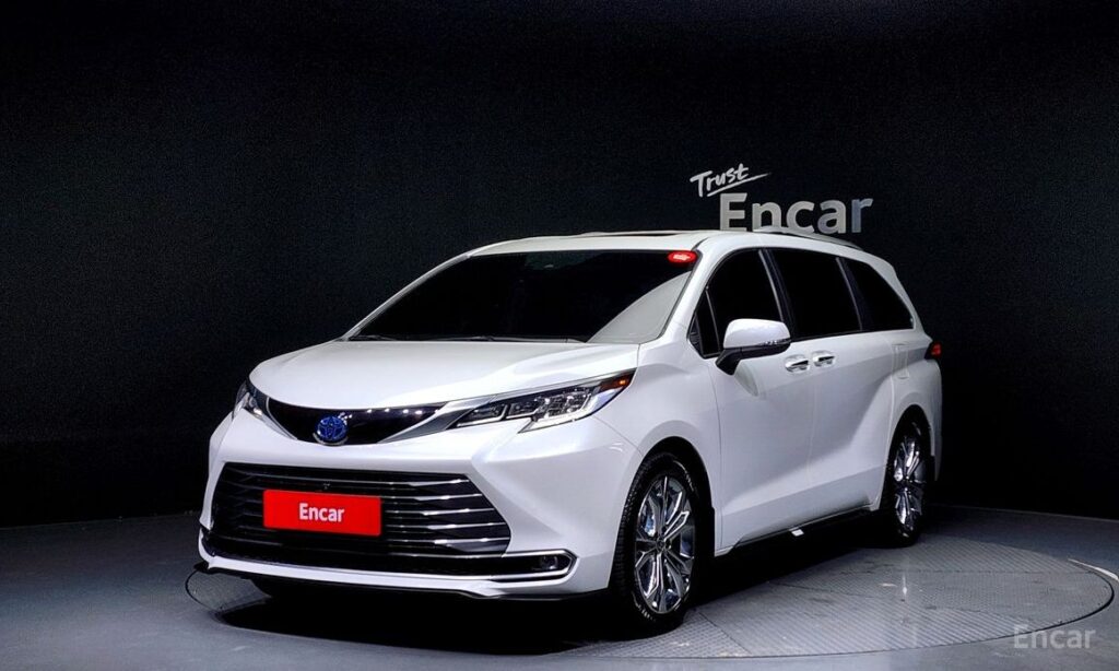 Toyota Sienna 2023