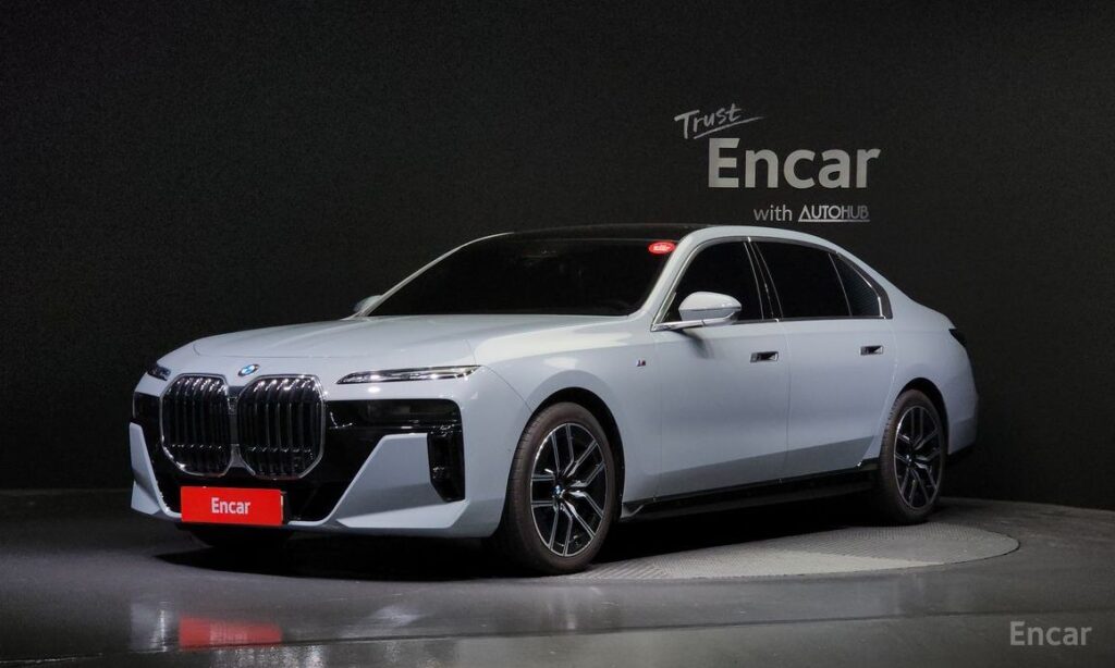 BMW 7-Series 2024
