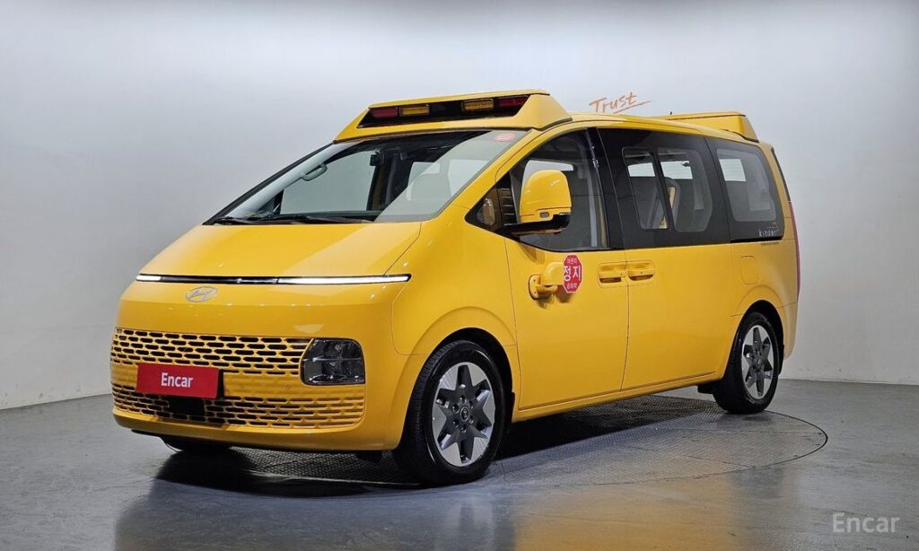 Hyundai Staria 2025