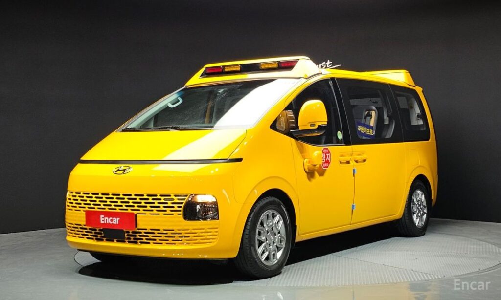 Hyundai Staria 2023