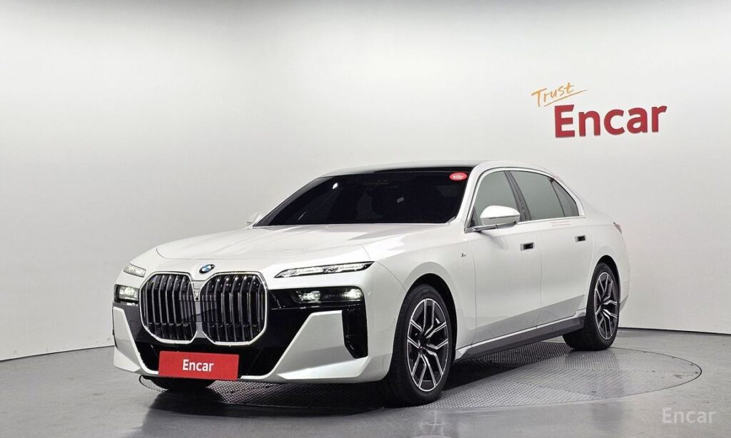 BMW 7-Series 2024