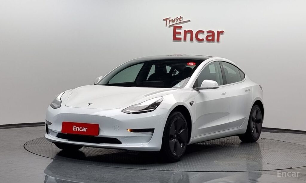 Tesla Model 3 2020