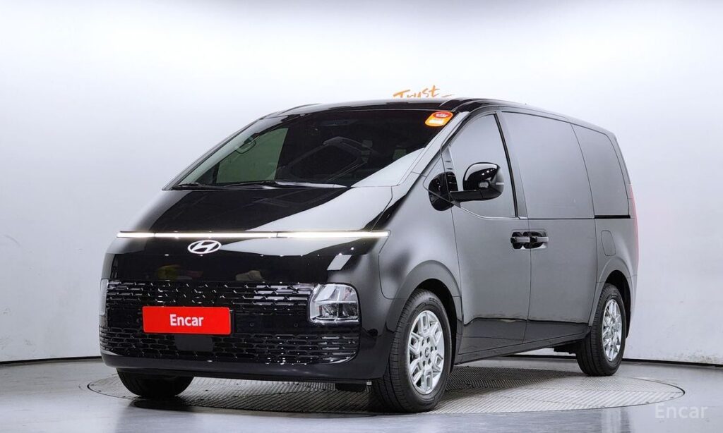 Hyundai Staria 2025