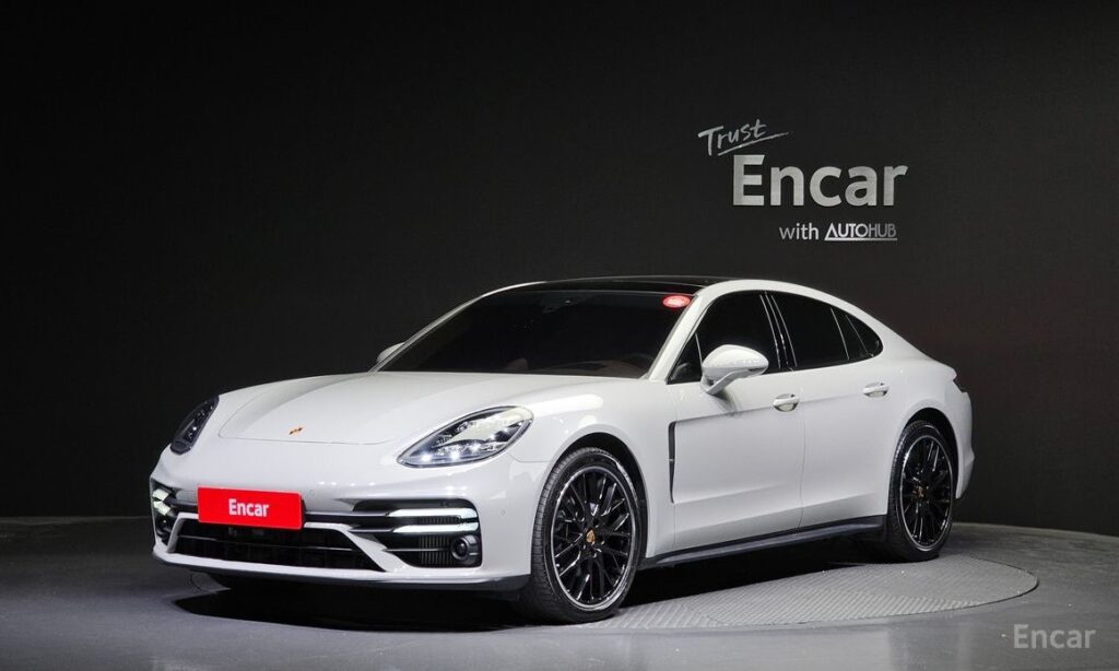 Porsche Panamera 2022
