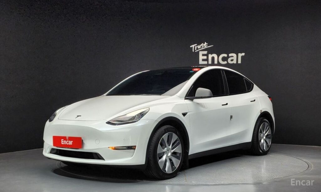 Tesla Model Y 2021