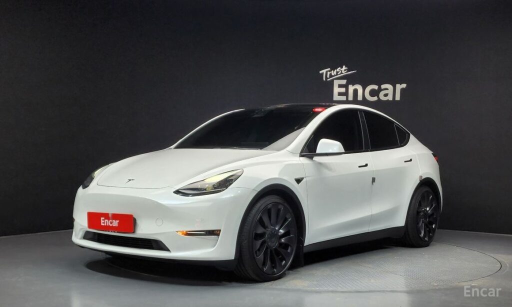 Tesla Model Y 2021