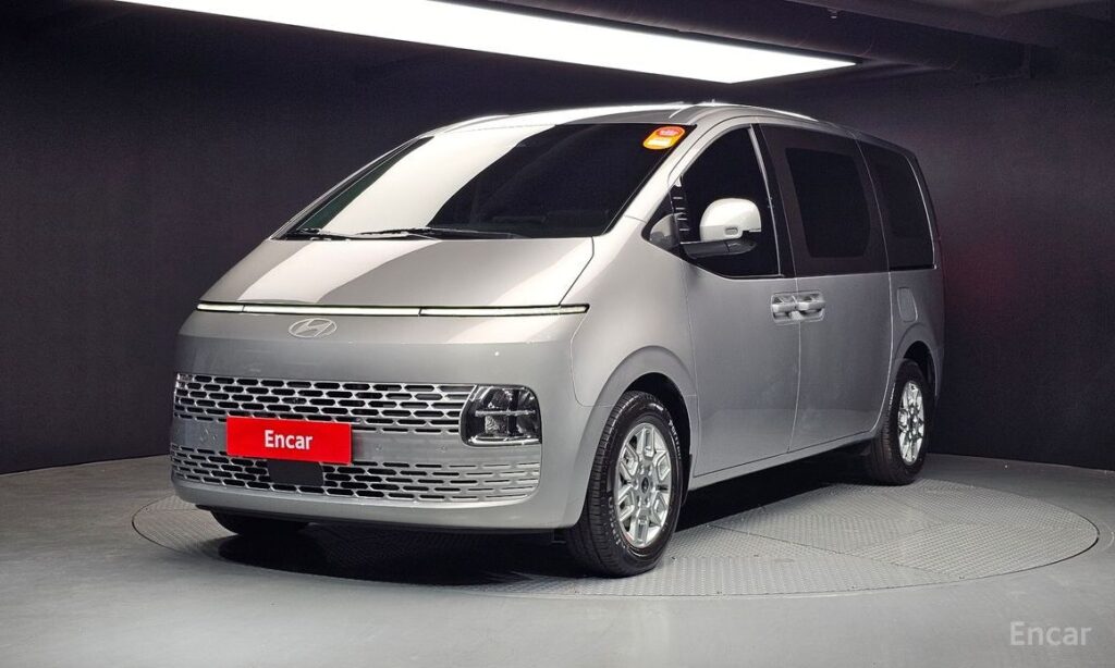 Hyundai Staria 2025