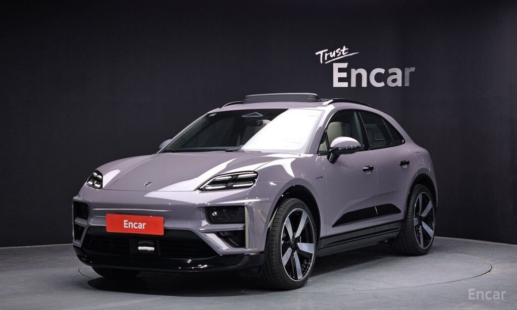 Porsche Macan 2025