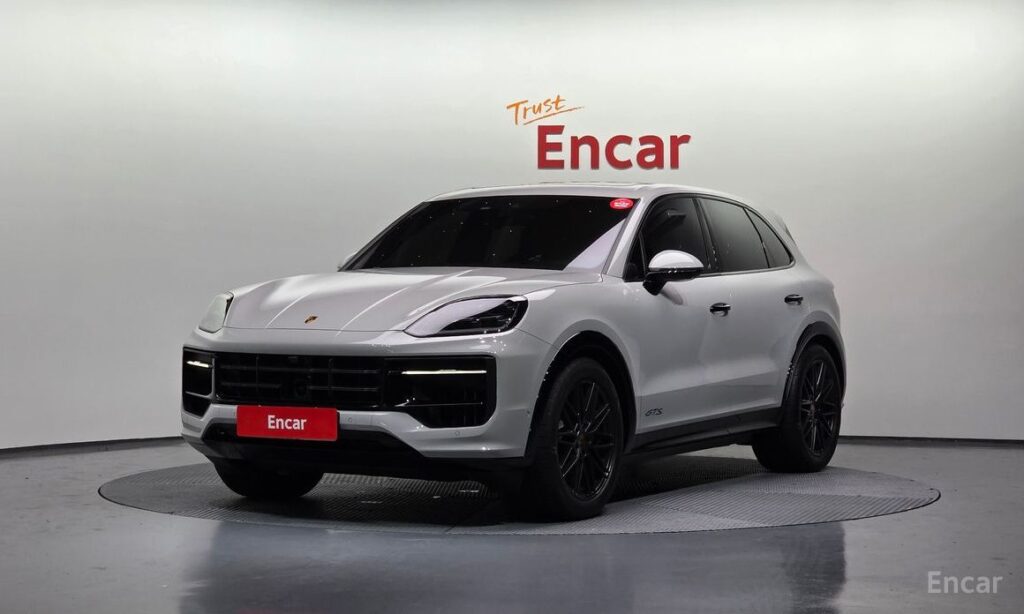 Porsche Cayenne 2025