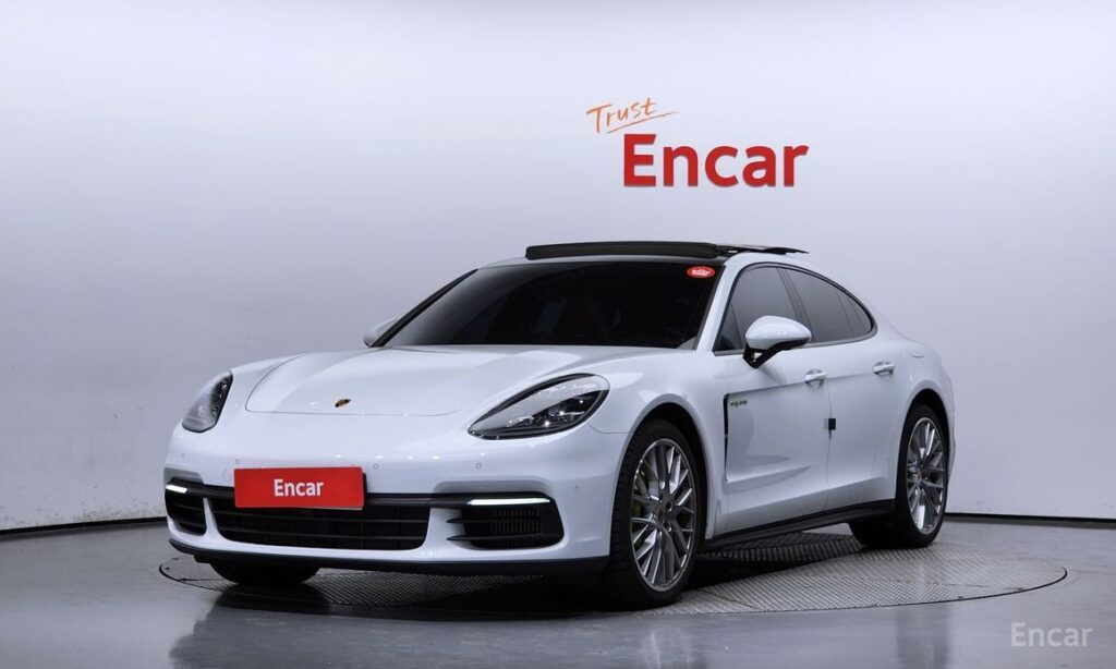 Porsche Panamera 2020