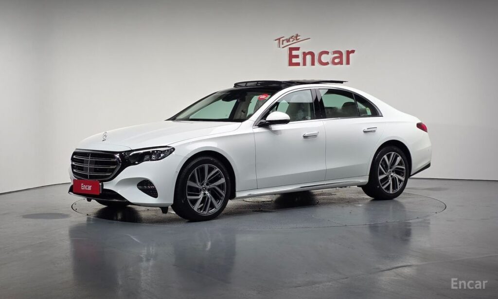 Mercedes-Benz E-Class 2024