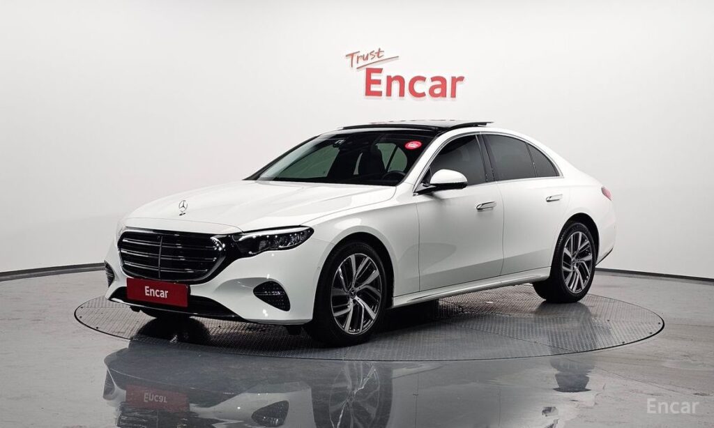 Mercedes-Benz E-Class 2024