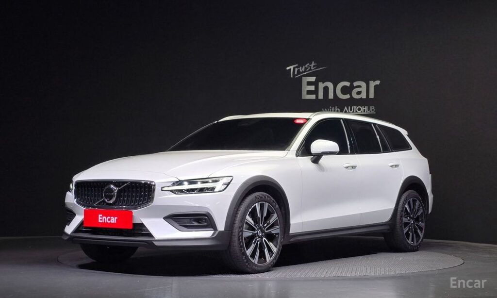 Volvo V60 2024