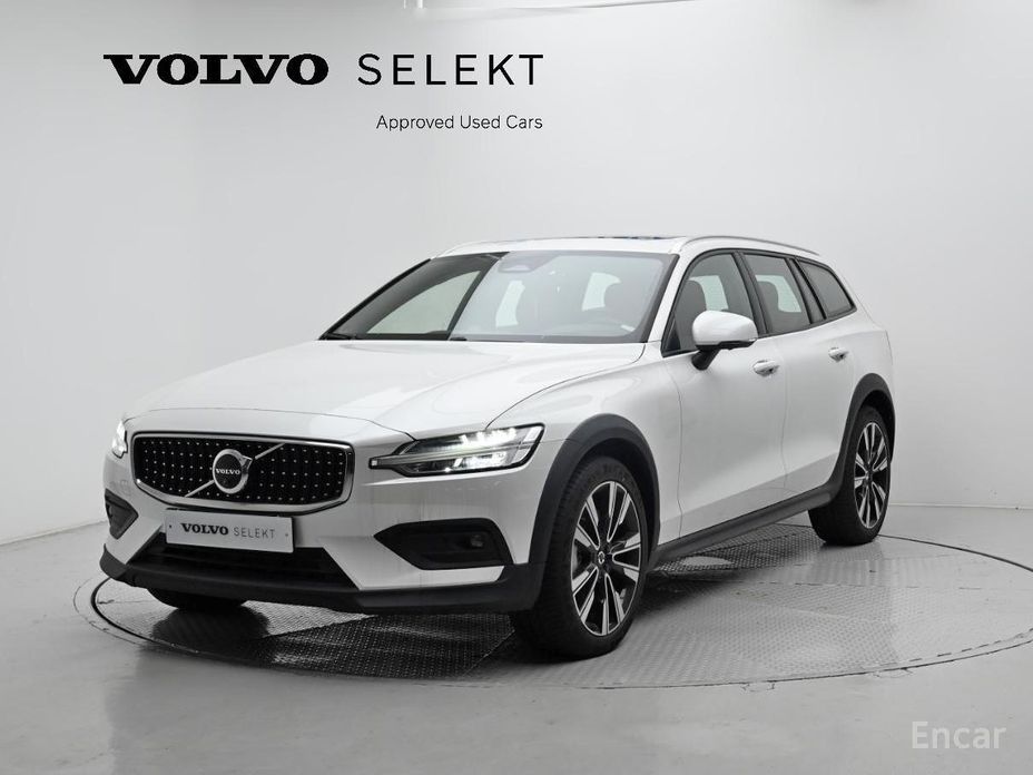 Volvo V60 2024