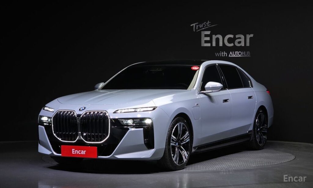BMW 7-Series 2023