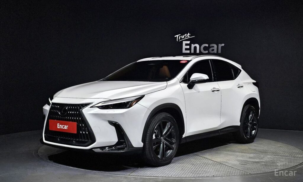 Lexus NX 2025