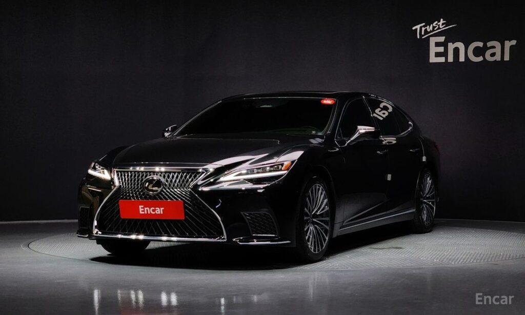 Lexus LS 2024