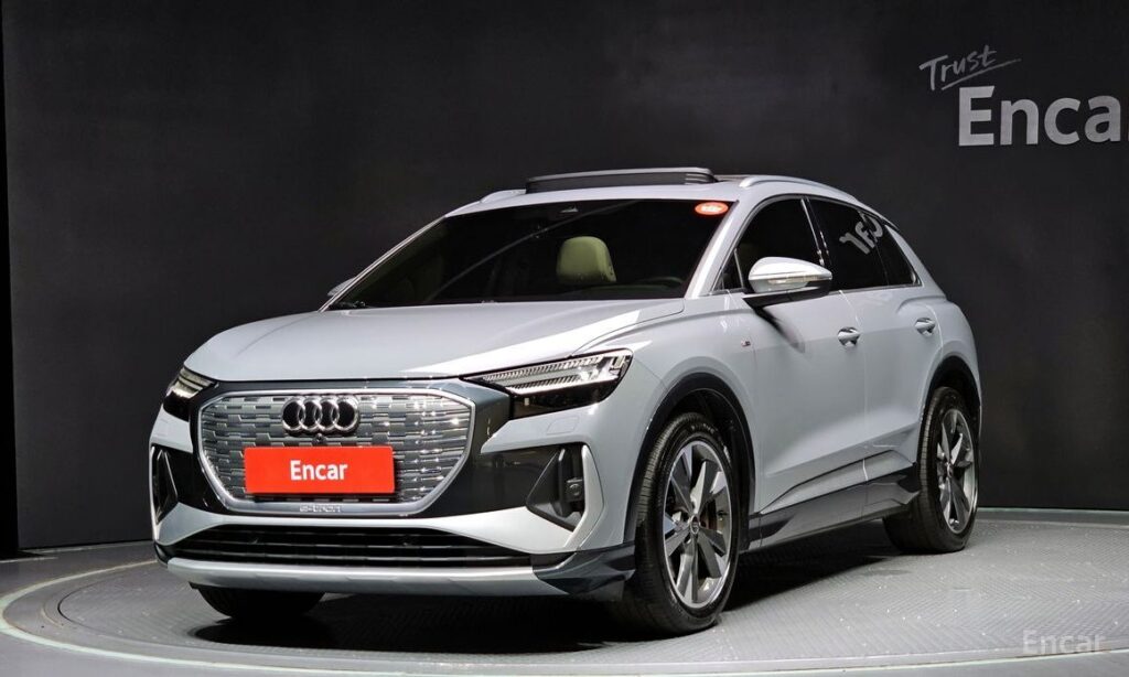 Audi Q4 e-tron 2023