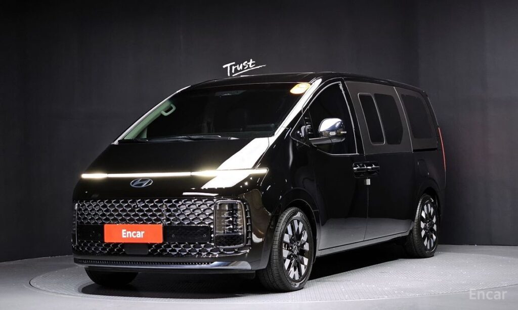 Hyundai Staria 2025