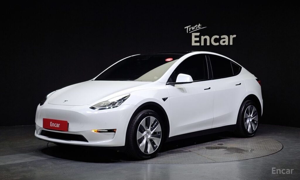 Tesla Model Y 2021