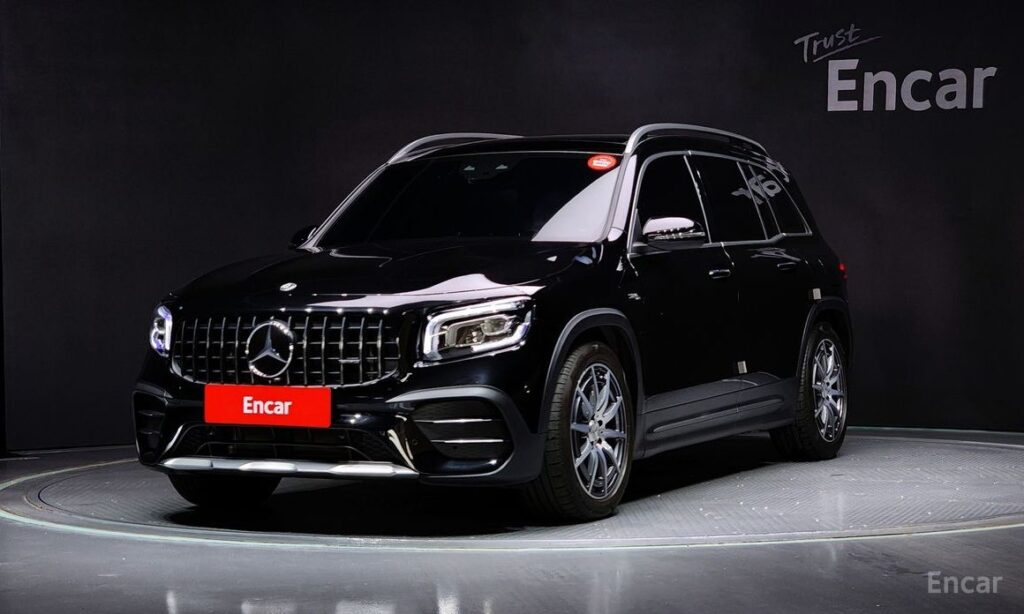 Mercedes-Benz GLB-Class 2023
