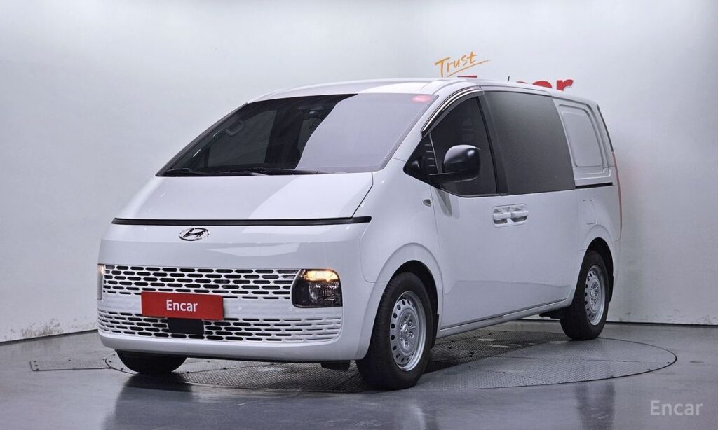 Hyundai Staria 2022