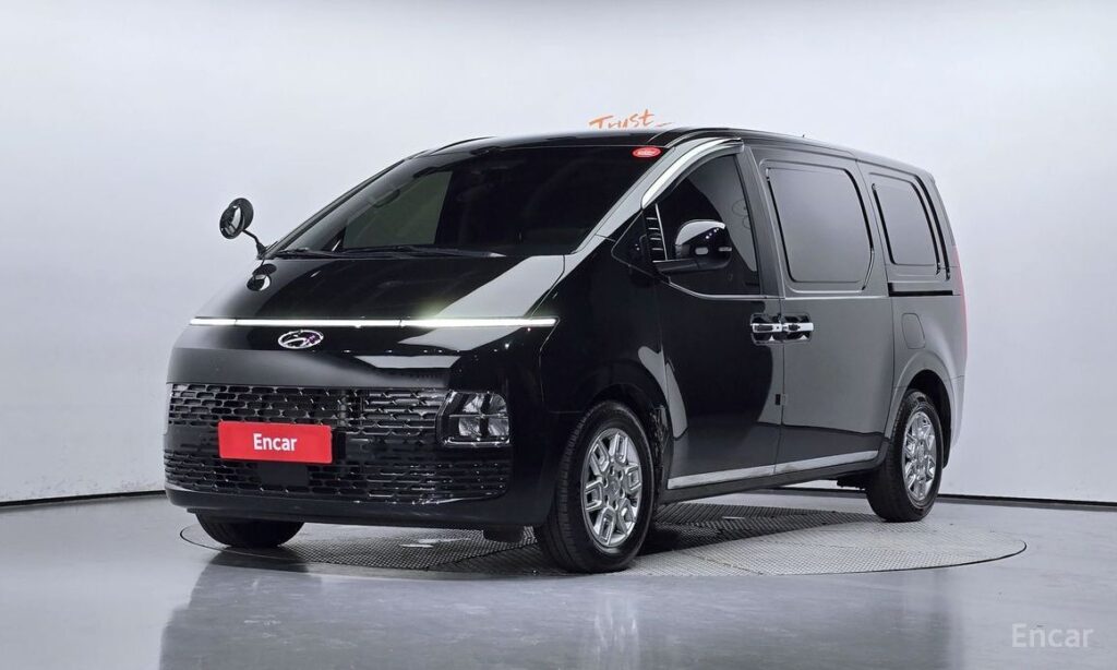 Hyundai Staria 2024