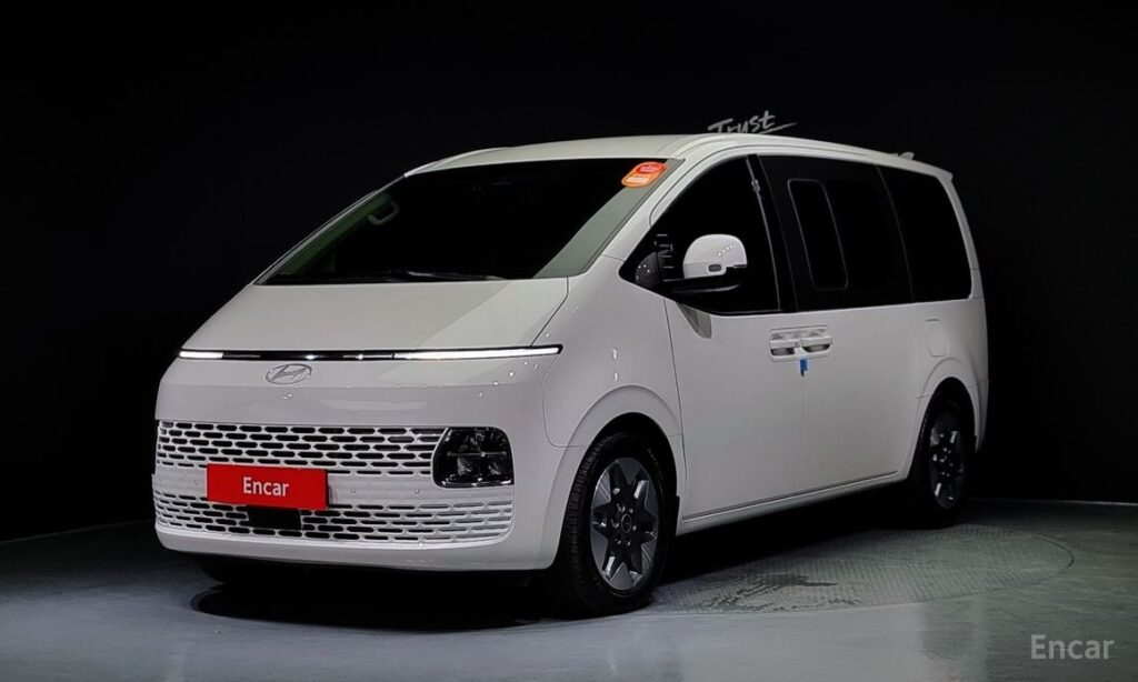 Hyundai Staria 2025