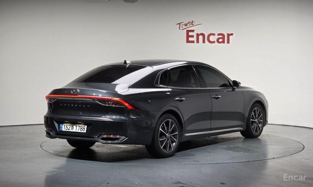 Hyundai Grandeur 2022