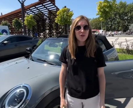 Спасибо большое за то, что привезли мне такую машину, мы очень долго искали, попадались битые и поколоченные. Поэтому решили обратиться к Net Cars, немного подождать и привезти абсолютно безаварийную машину.