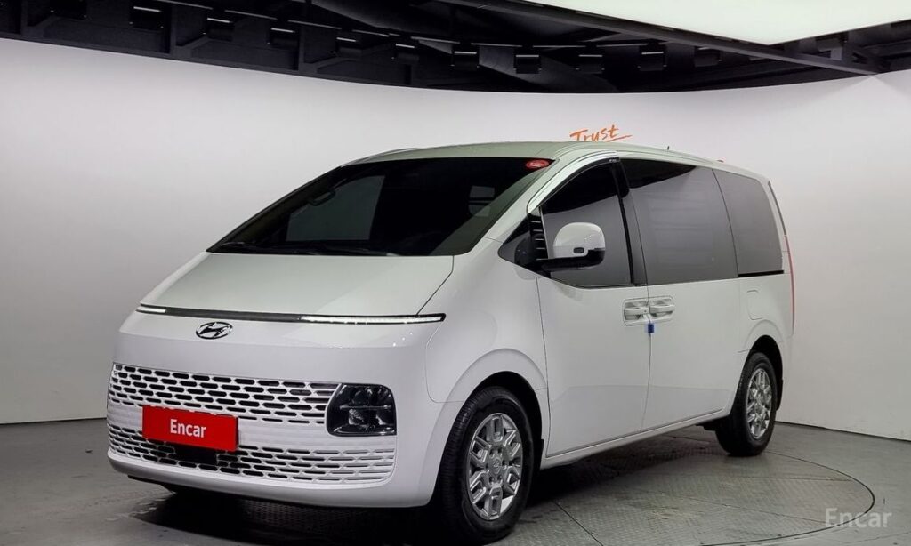 Hyundai Staria 2024