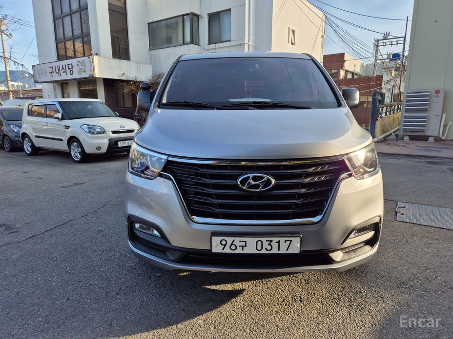 Hyundai Starex 2021