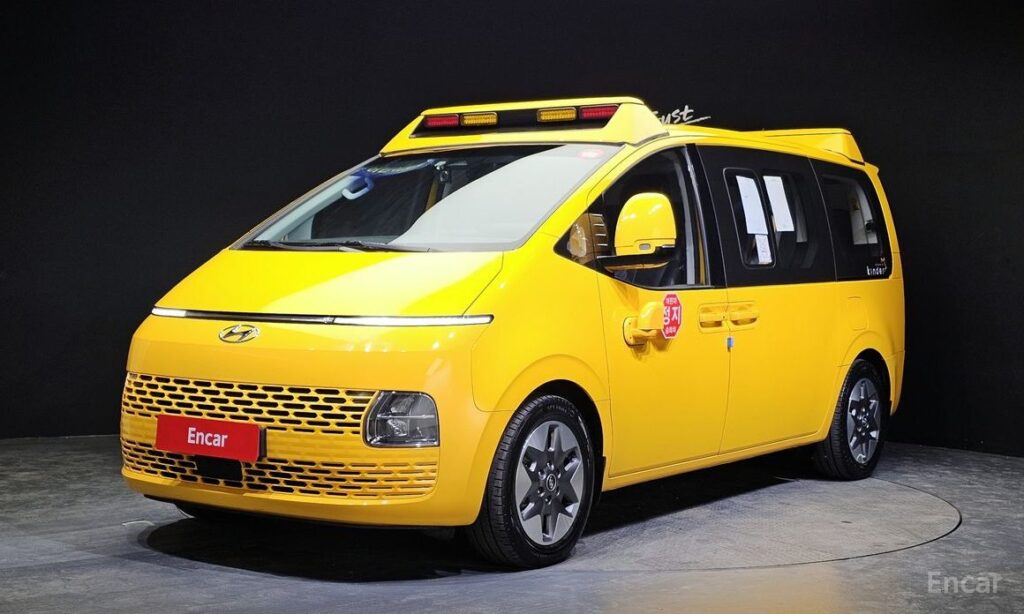 Hyundai Staria 2023