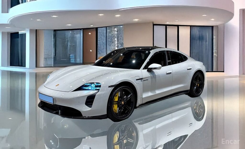 Porsche Taycan 2023