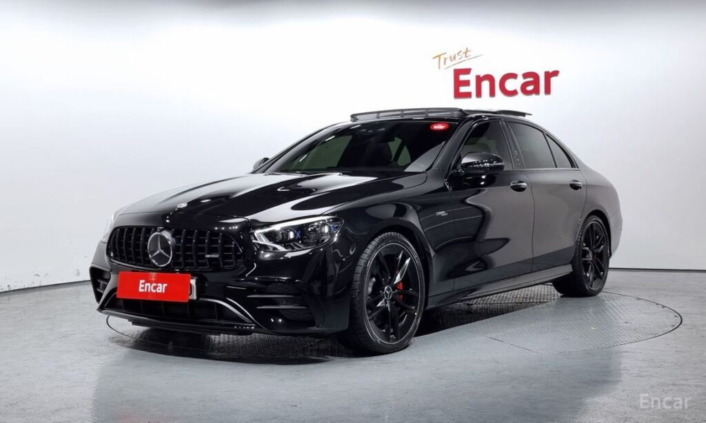 Mercedes-Benz E-Class 2023