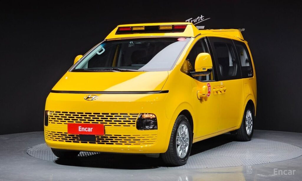 Hyundai Staria 2023