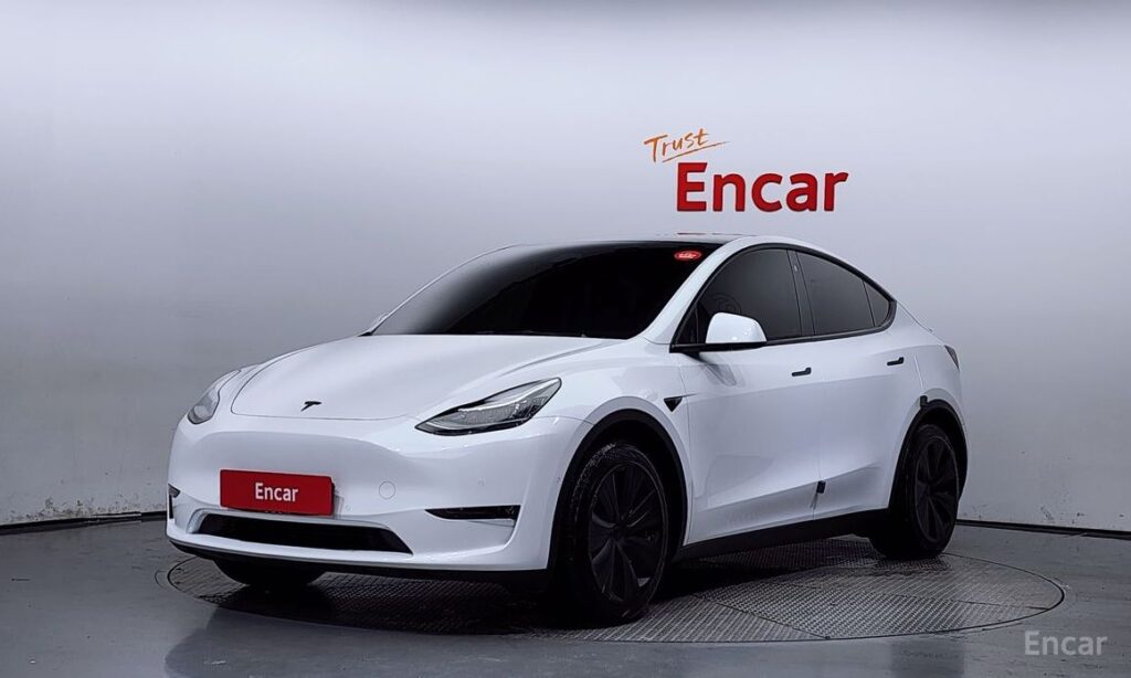 Tesla Model Y 2021