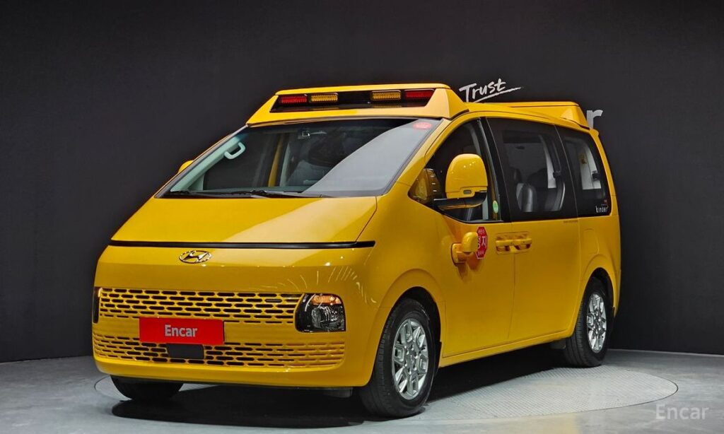 Hyundai Staria 2024