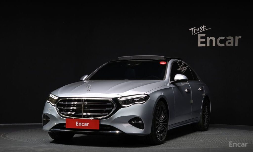 Mercedes-Benz E-Class 2024