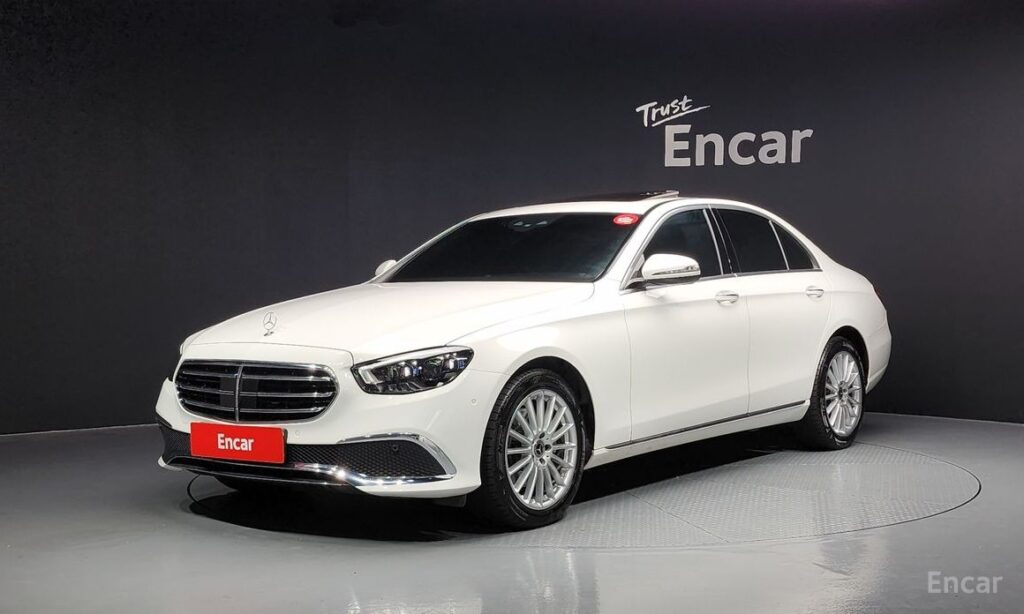 Mercedes-Benz E-Class 2021