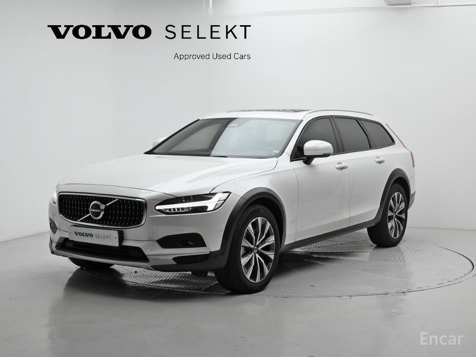 Volvo V90 2024
