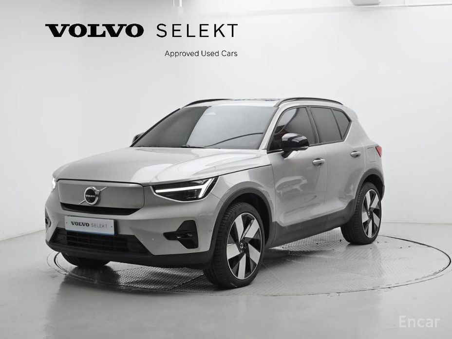 Volvo XC40 2024