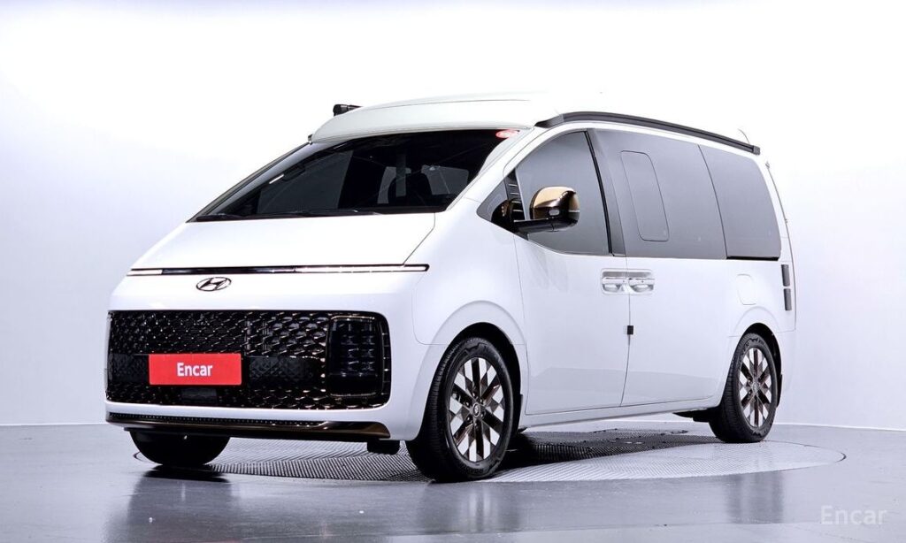 Hyundai Staria 2023