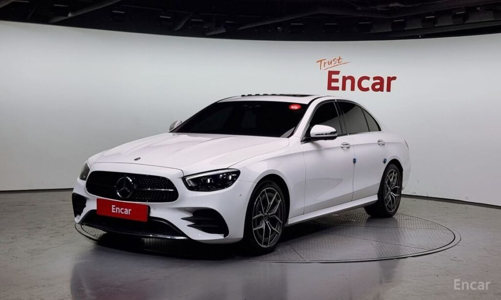 Mercedes-Benz E-Class 2022