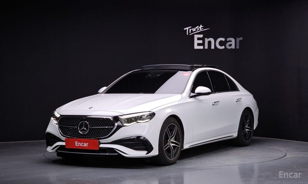 Mercedes-Benz E-Class 2024