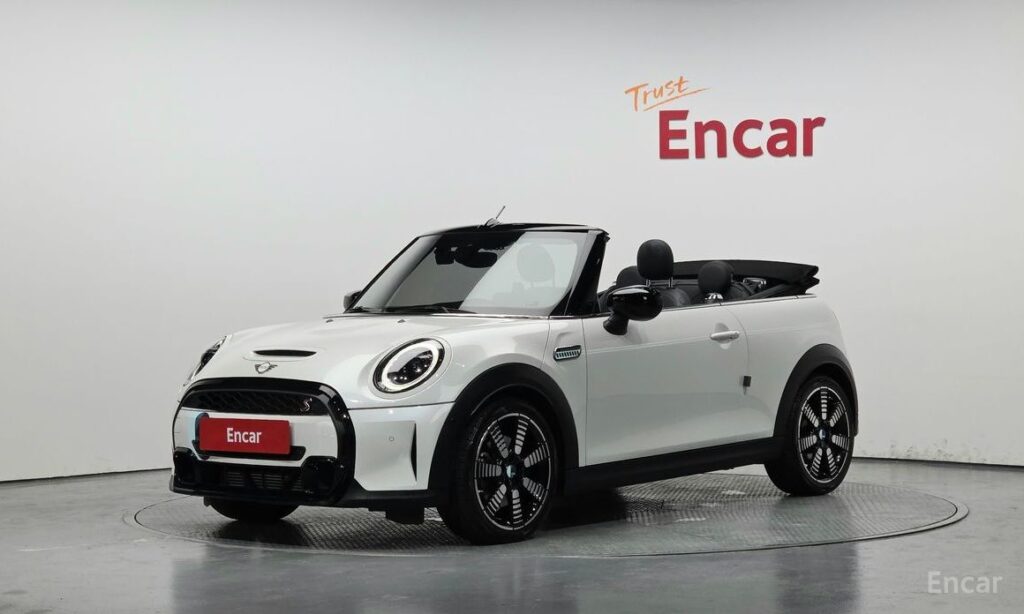 Mini Cooper Convertible 2023