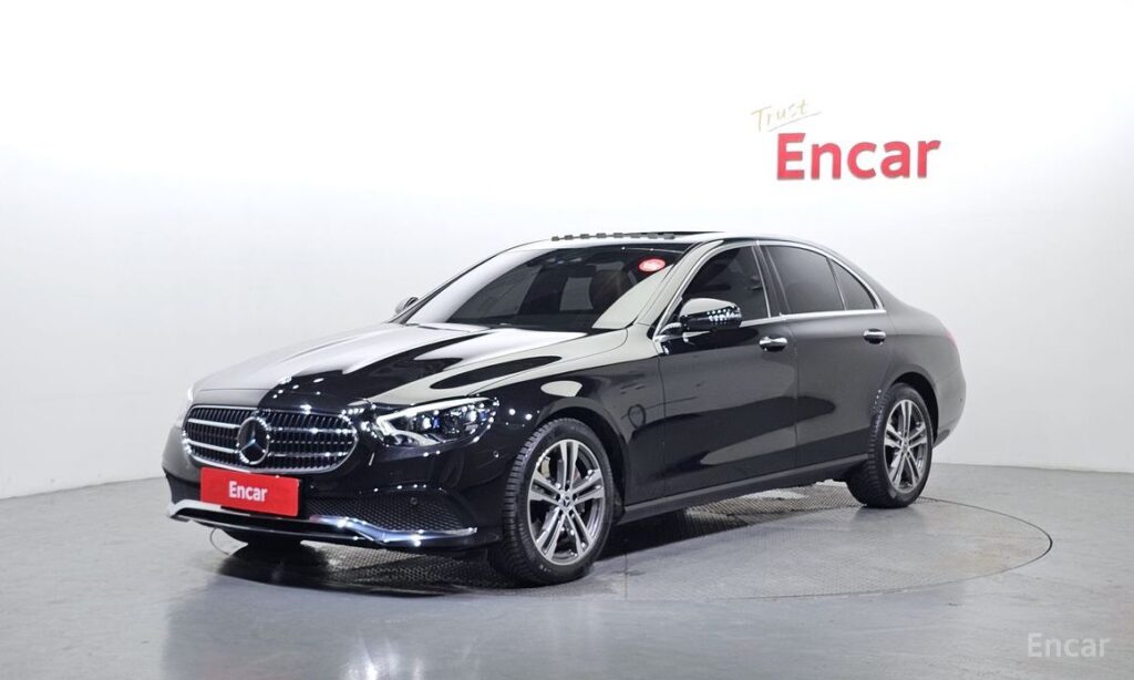 Mercedes-Benz E-Class 2022