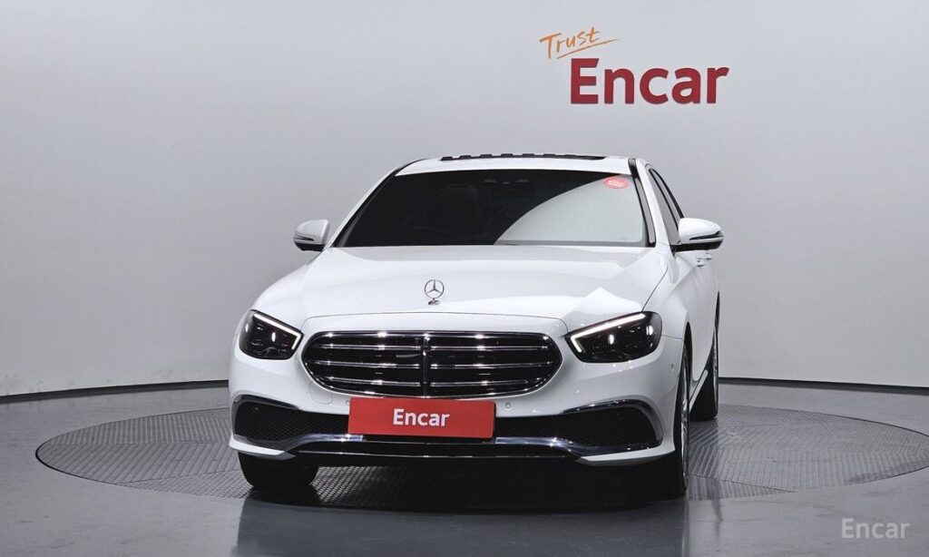 Mercedes-Benz E-Class 2023