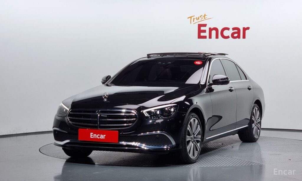 Mercedes-Benz E-Class 2021