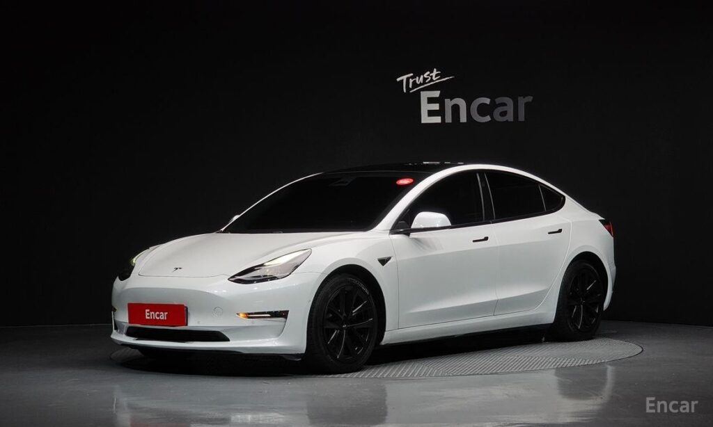 Tesla Model 3 2021